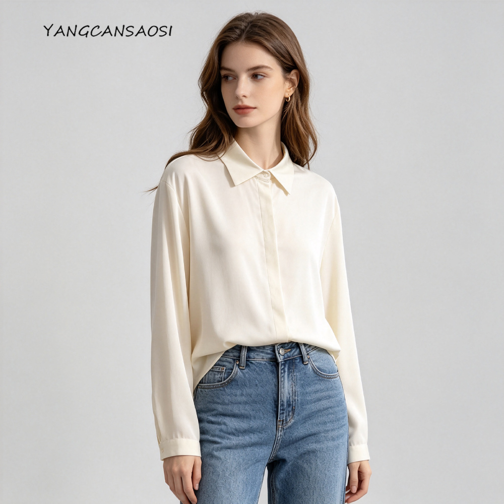Silk Blouse - Büyük Beden Kadın Modası, Sonbaharın Başlarında