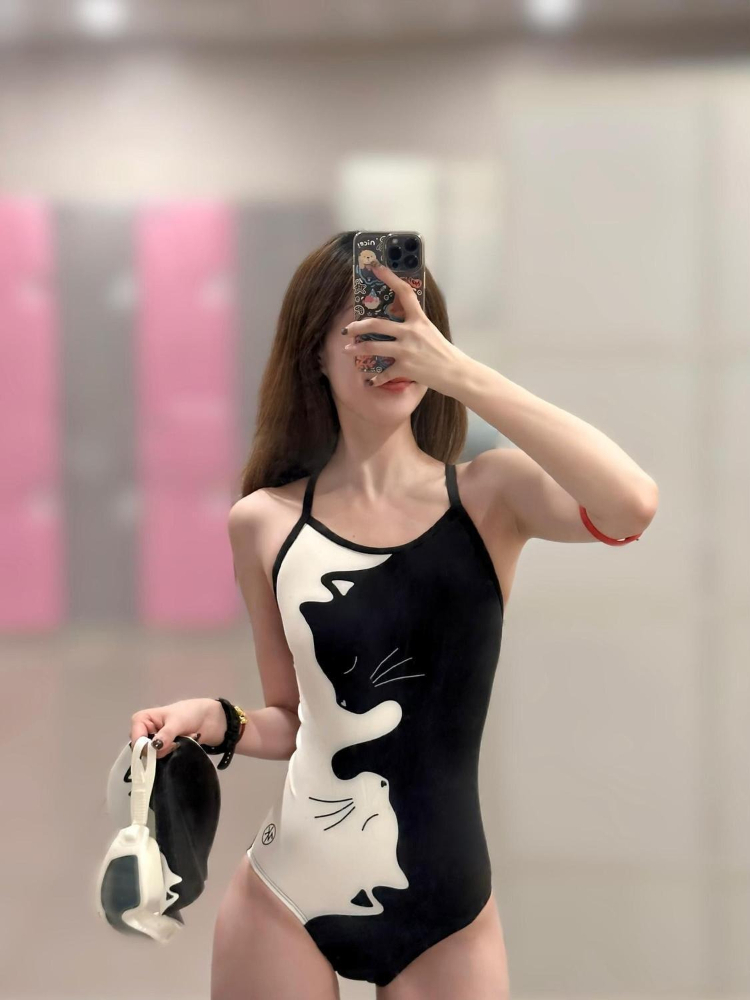Siyah Beyaz Kedi Baskılı Kadın - Womens Suit incelemesi ve fiyatı