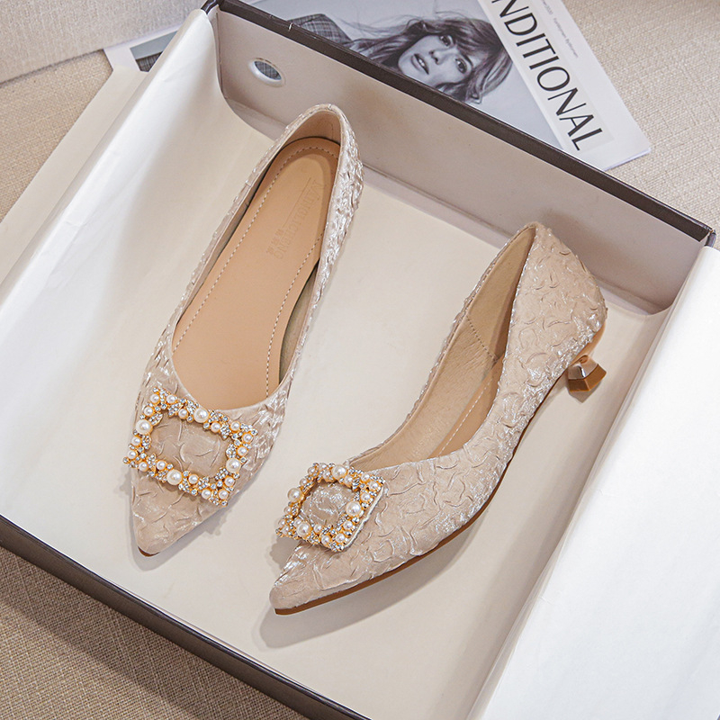 Fildişi Dokulu Saten Sivri Bur - Womens Heels incelemesi ve fiyatı